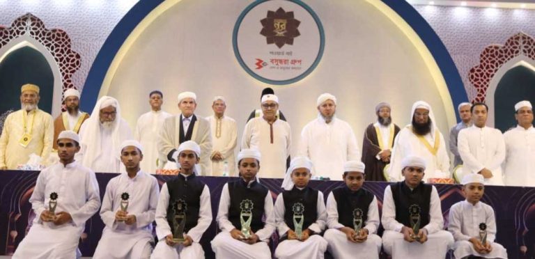 Nuruddin Zakaria becomes champion of ‘Quraner Noor’ contest